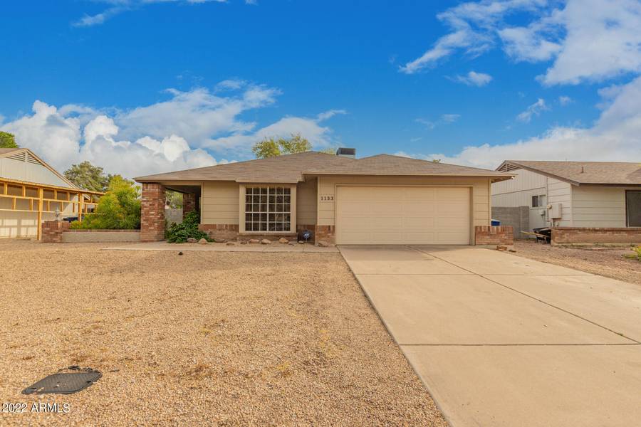 1133 W GREENWAY Drive, Tempe, AZ 85282