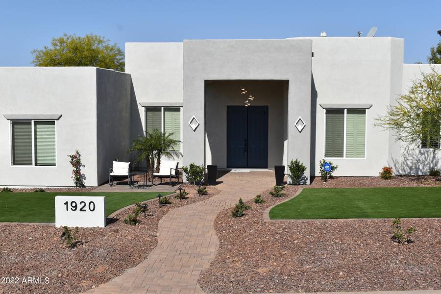 1920 E AURELIUS Avenue, Phoenix, AZ 85020