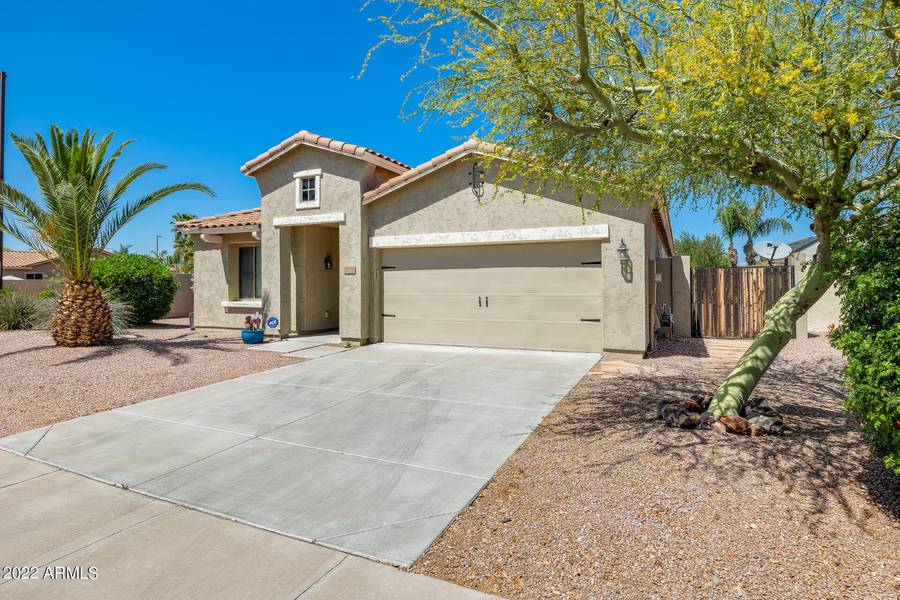 3680 E VALLEJO Drive, Gilbert, AZ 85298