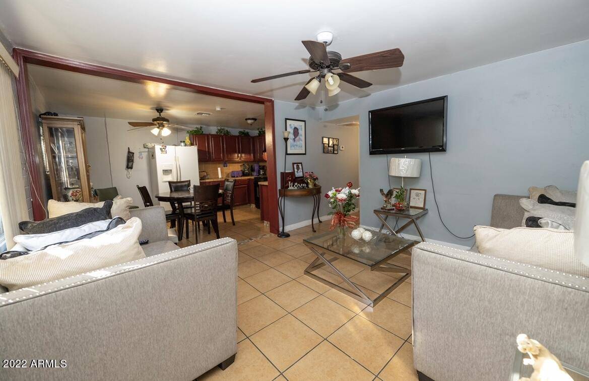 Phoenix, AZ 85008,2745 E PORTLAND Street
