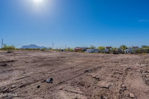 Apache Junction, AZ 85120,5148 N IRONWOOD Drive #0