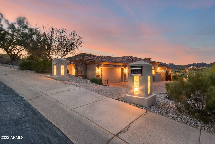 11320 N CRESTVIEW Drive, Fountain Hills, AZ 85268