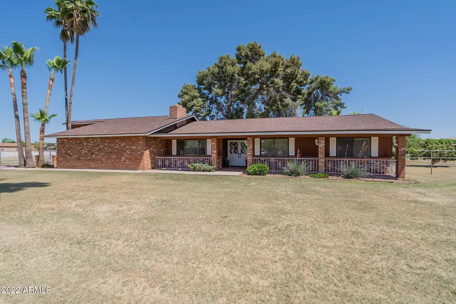 3151 S EAGLE Drive, Chandler, AZ 85286