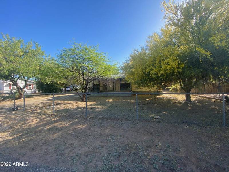 34213 S VALLEY Drive, Black Canyon City, AZ 85324