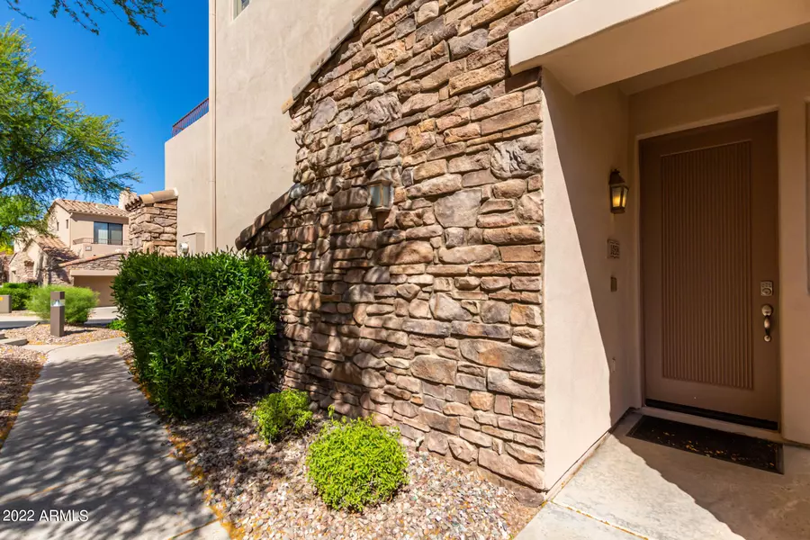 7445 E EAGLE CREST Drive #1058, Mesa, AZ 85207