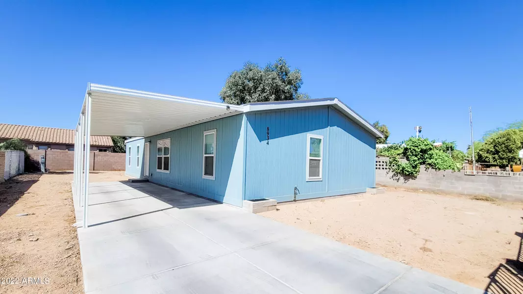 8934 E CHAVIOT Avenue, Mesa, AZ 85208