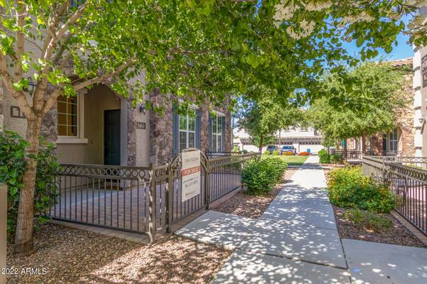 Gilbert, AZ 85297,4720 E PORTOLA VALLEY Drive #102