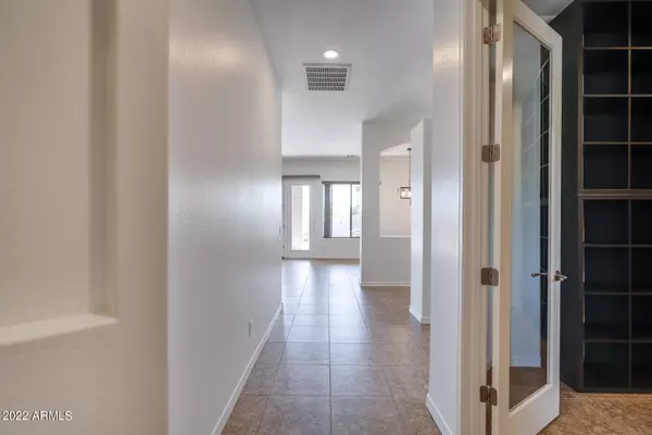 Phoenix, AZ 85032,17605 N 24TH Way