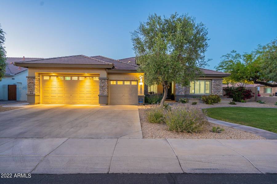 452 E BRIDGEPORT Parkway, Gilbert, AZ 85295