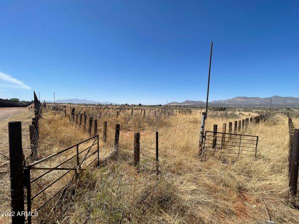 Naco, AZ 85620,3864 S Friend Drive #--