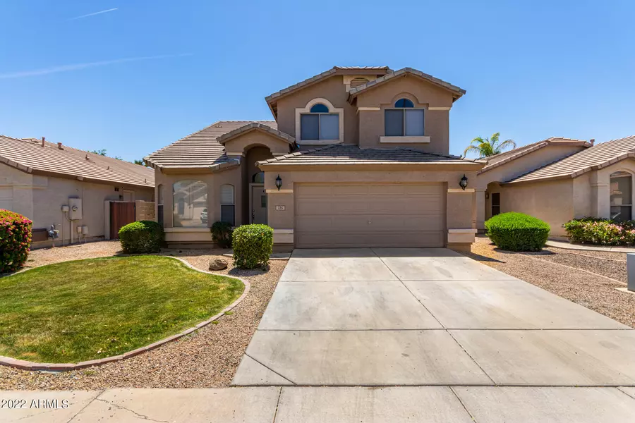 725 E KYLE Drive, Gilbert, AZ 85296