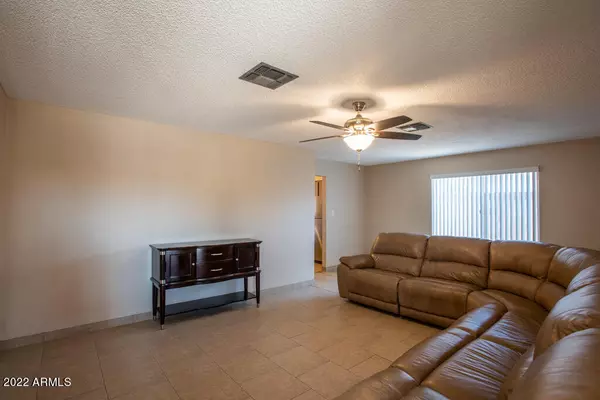 Glendale, AZ 85302,5652 W Cochise Drive