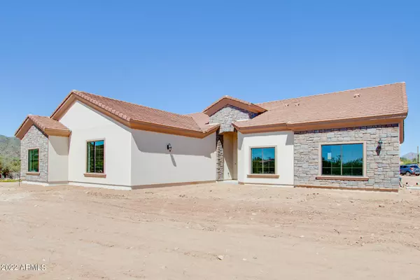 New River, AZ 85087,132 W Circle Mountain Road