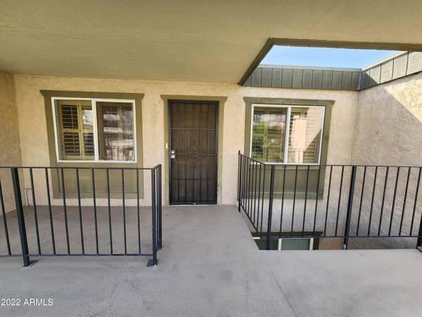 Phoenix, AZ 85016,2228 E CAMPBELL Avenue #211