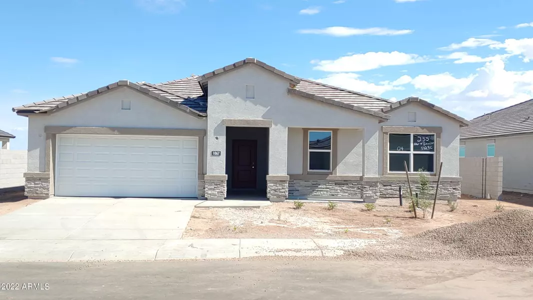 1067 W BEACON Drive, Casa Grande, AZ 85122