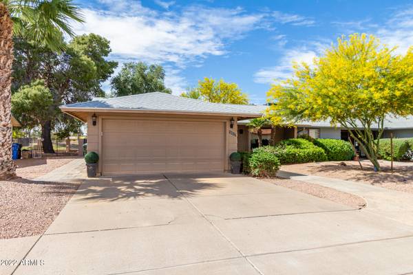 Phoenix, AZ 85044,5017 E MESQUITE WOOD Court