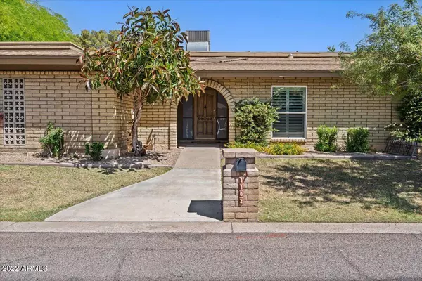 1102 E VISTA Avenue, Phoenix, AZ 85020