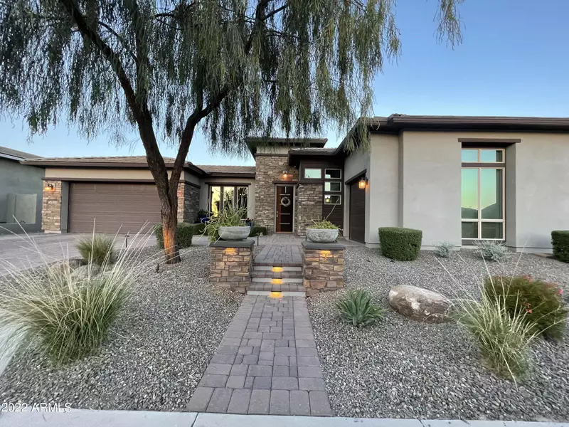 5891 S COBBLESTONE Drive, Chandler, AZ 85249