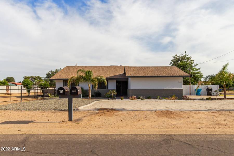 4043 W TOPEKA Drive, Glendale, AZ 85308