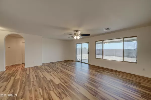 San Tan Valley, AZ 85140,4115 E LAMBETH Place