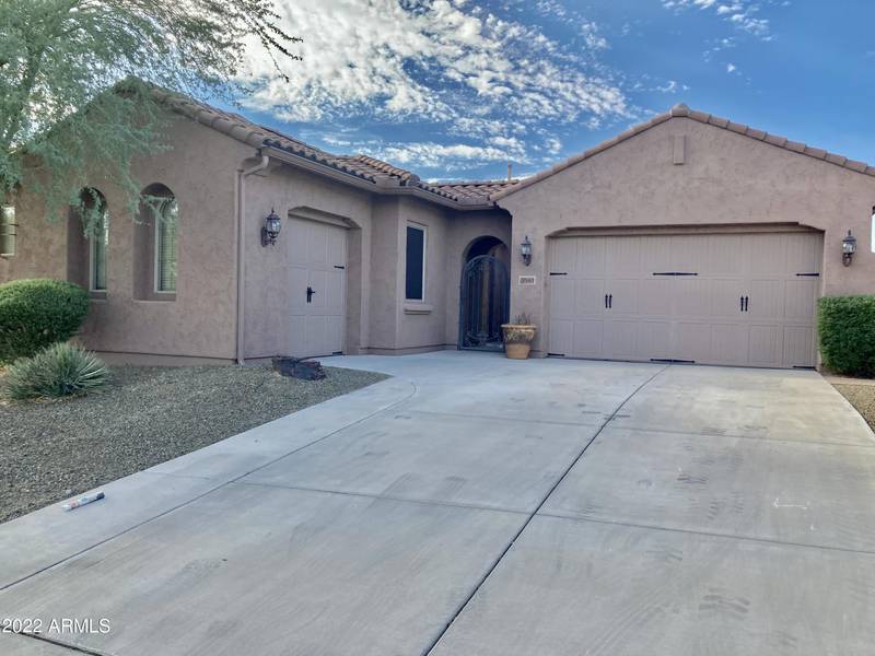 2040 W CHIMNEY ROCK Road, Phoenix, AZ 85085