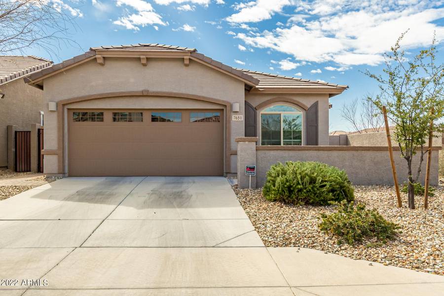 7651 W FETLOCK Trail, Peoria, AZ 85383