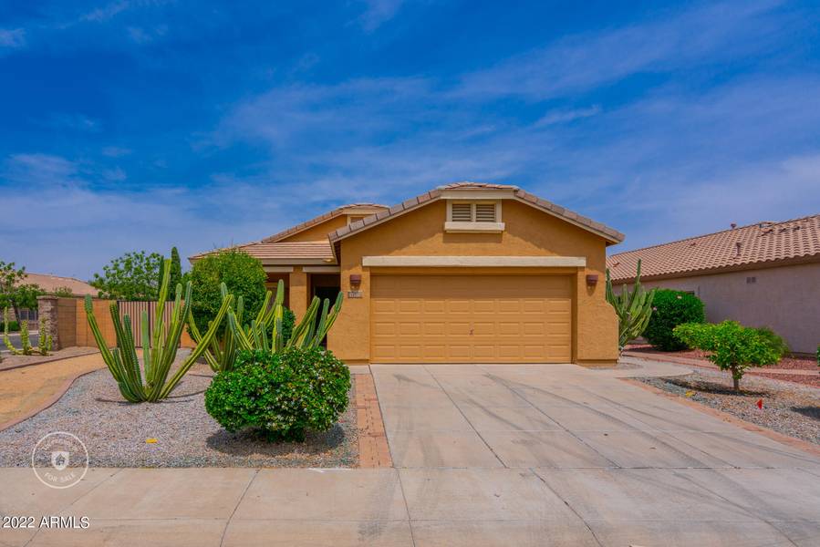 17136 W DESERT Lane, Surprise, AZ 85388