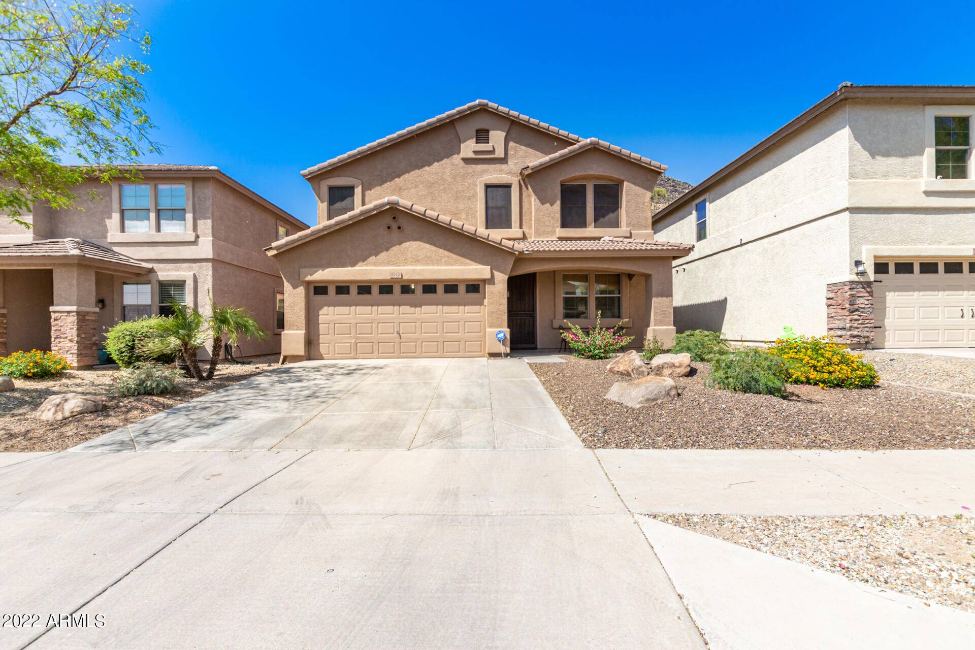 1712 E CIELO GRANDE Avenue, Phoenix, AZ 85024