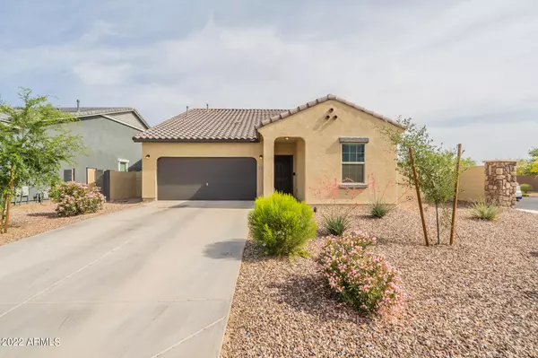 272 W MAMMOTH CAVE Drive, San Tan Valley, AZ 85140