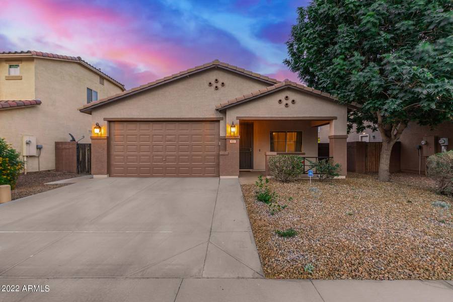 973 W EMPRESS TREE Avenue, San Tan Valley, AZ 85140