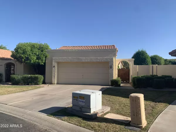 133 W RANCH Road, Tempe, AZ 85284