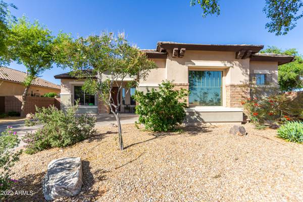 610 E TROPICAL Drive, Casa Grande, AZ 85122