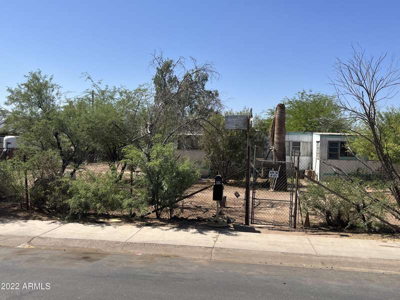 3929 W PECAN Road, Phoenix, AZ 85041