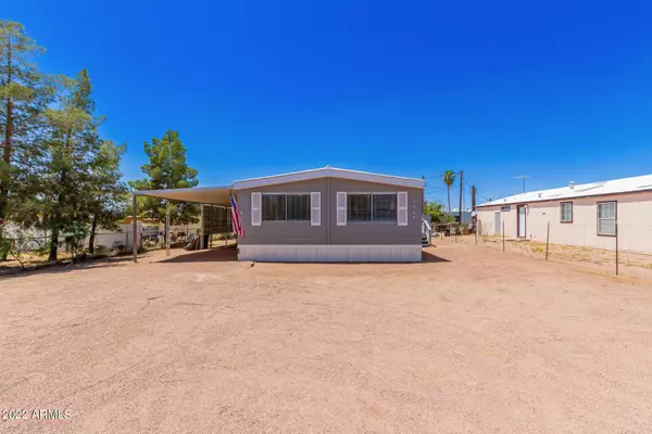 1566 N DELAWARE Drive, Apache Junction, AZ 85120