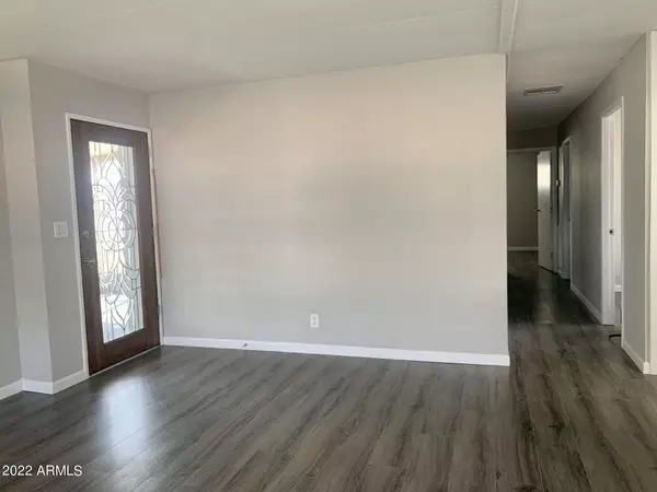 Phoenix, AZ 85027,2650 W Union Hills Drive #108