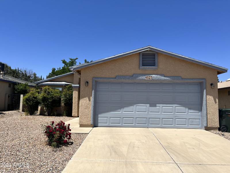 4527 TERRITORIAL Loop, Sierra Vista, AZ 85635