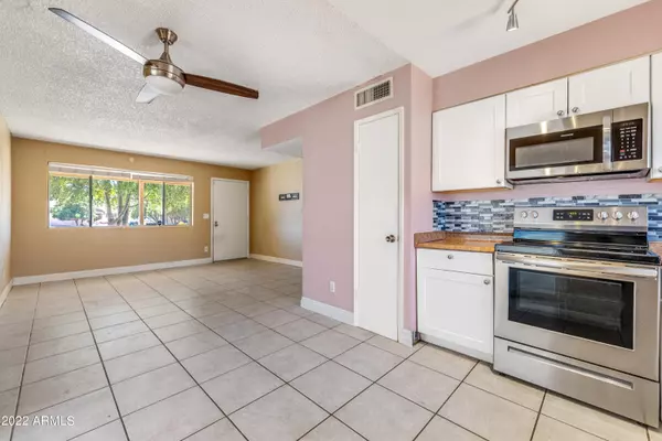 Glendale, AZ 85302,4530 W SUNNYSLOPE Lane