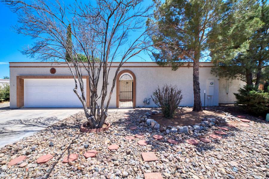 1032 CARMELITA Drive, Sierra Vista, AZ 85635