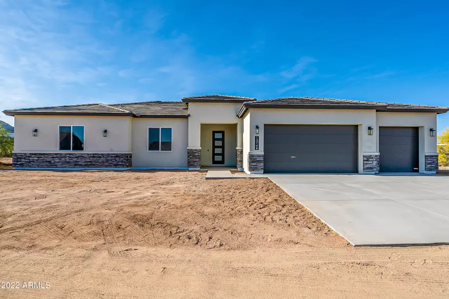 3967 E Bud Lane, San Tan Valley, AZ 85140