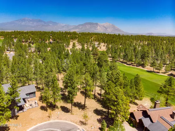 Flagstaff, AZ 86005,3949 S Clubhouse Circle #306