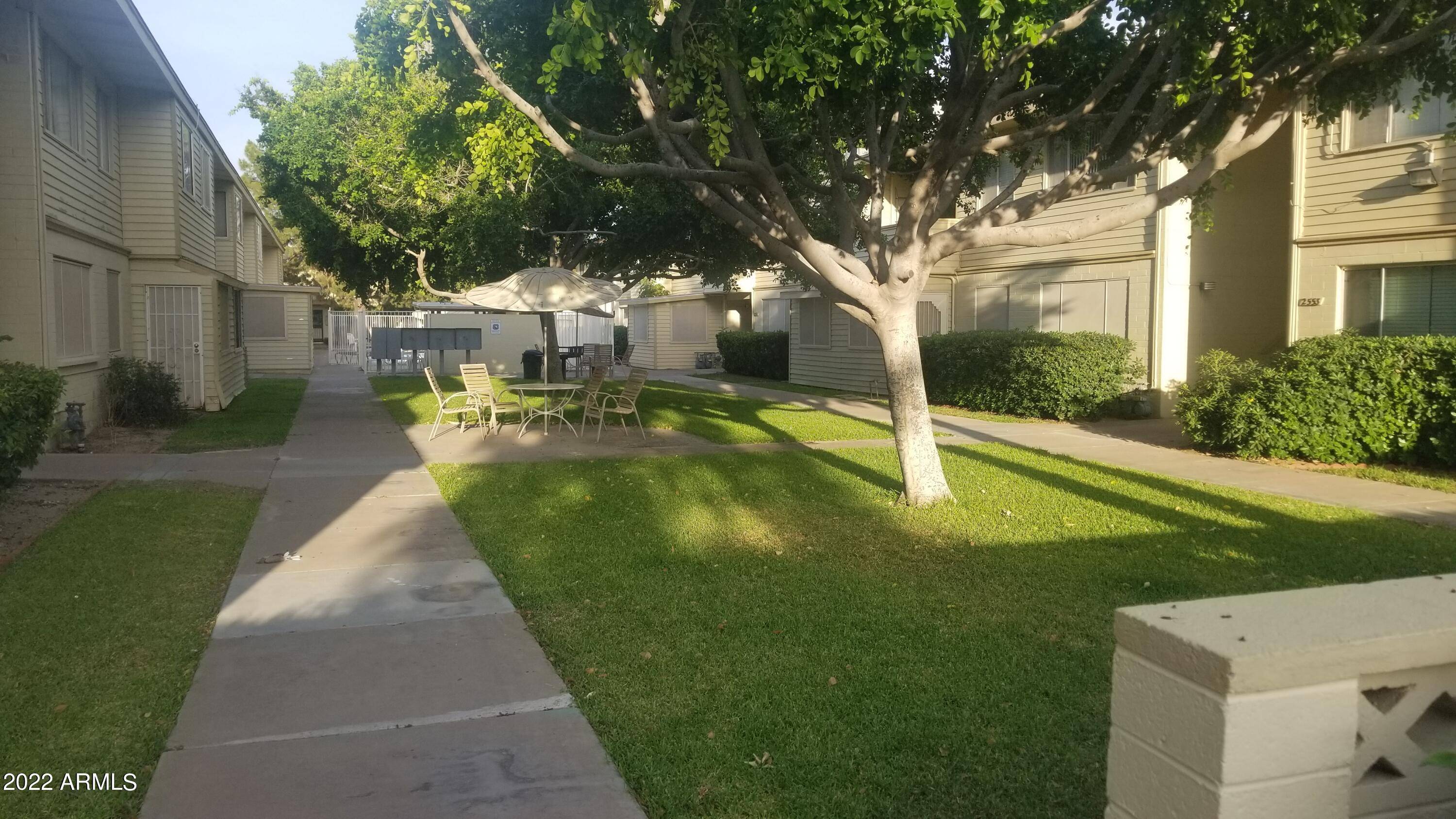 Phoenix, AZ 85017,2557 W ROSE Lane #204