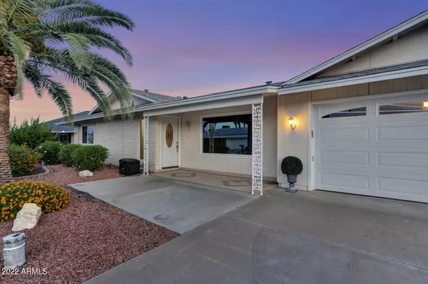12807 W FLAGSTONE Drive, Sun City West, AZ 85375