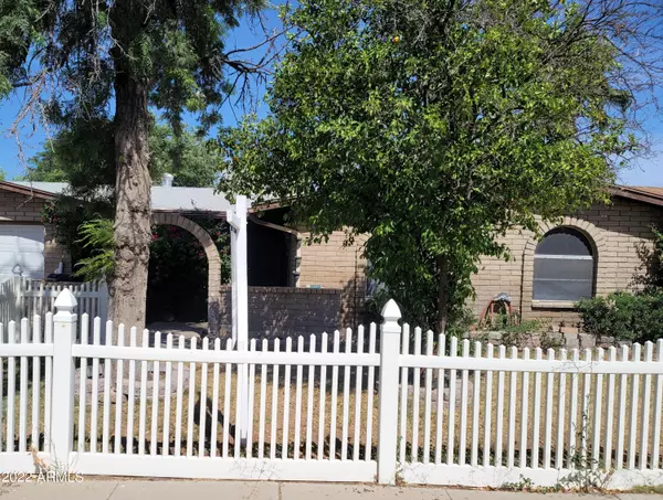 11245 N 49 Lane N, Glendale, AZ 85304