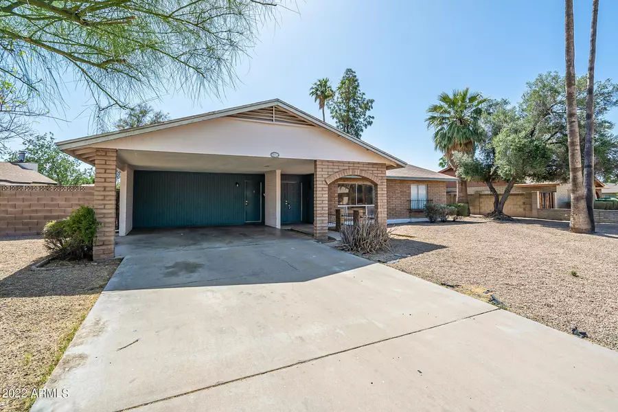 8411 N 58TH Drive, Glendale, AZ 85302