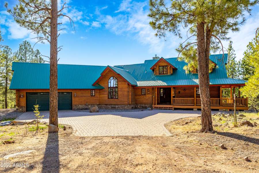 400 W LAZY PINE Lane, Munds Park, AZ 86017