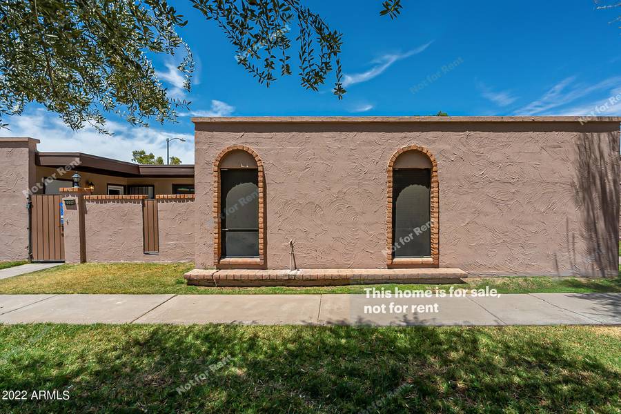 6004 W AUGUSTA Avenue, Glendale, AZ 85301