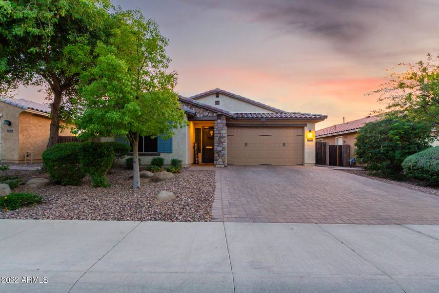 7942 S FRONTIER Street, Gilbert, AZ 85298