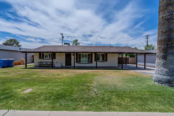 4821 E CLARENDON Avenue, Phoenix, AZ 85018