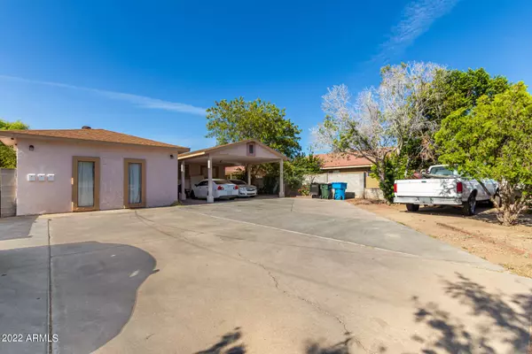 Phoenix, AZ 85041,30 W FREMONT Road