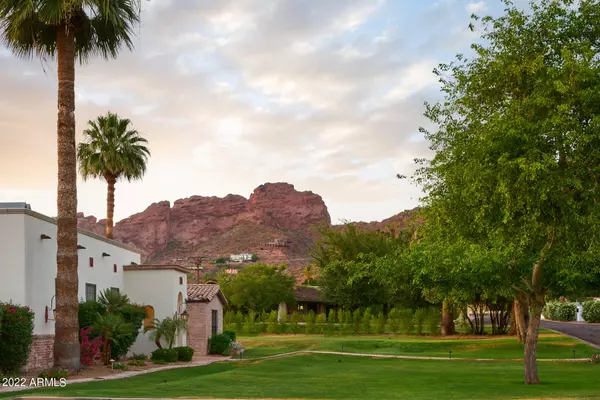 4616 N ROYAL PALM Circle, Phoenix, AZ 85018